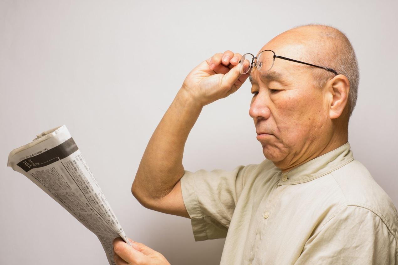 老花眼盯上80后！當老花遇上中年危機，你還敢忽視嗎？